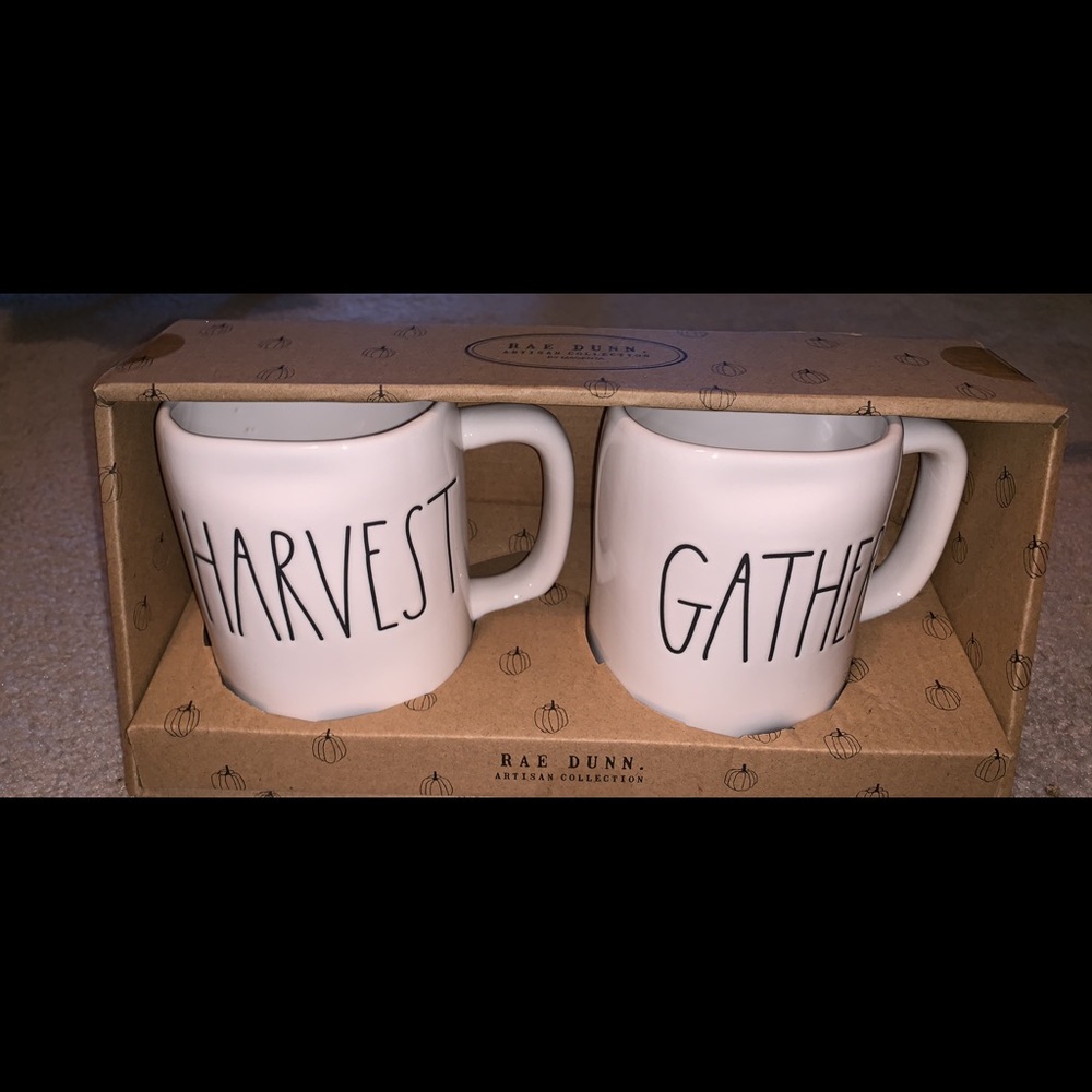 Rae Dunn mug set